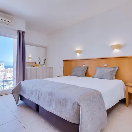 Recife Szálloda 2*