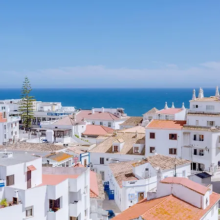 Recife 2* Αλμπουφέιρα