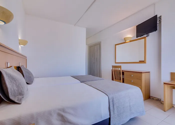 维拉赫斯菲酒店 2*