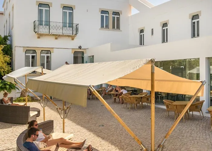 维拉赫斯菲酒店 2*